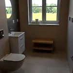 Hlucha Basta S Vnitrnim Bazenem Apartment