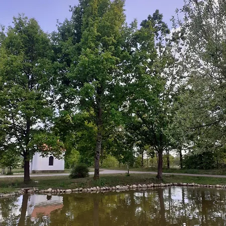 Hluchá Bašta S Vnitřním Bazénem * Ceske Budejovice