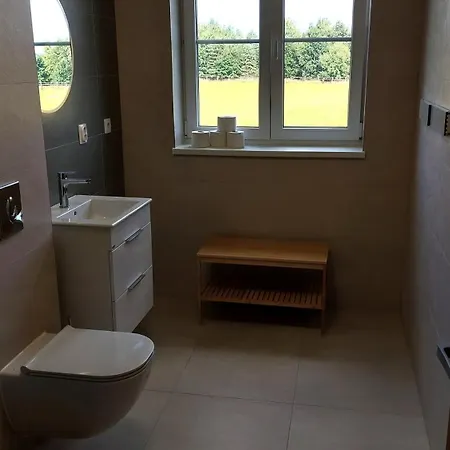 Hlucha Basta S Vnitrnim Bazenem Apartment