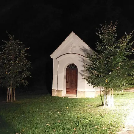 Hlucha Basta S Vnitrnim Bazenem Ceske Budejovice