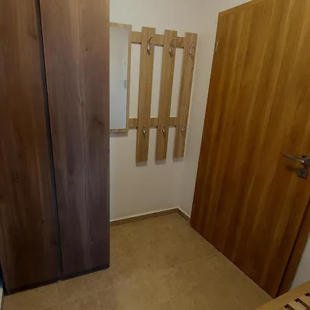 Hlucha Basta S Vnitrnim Bazenem Apartment Ceske Budejovice