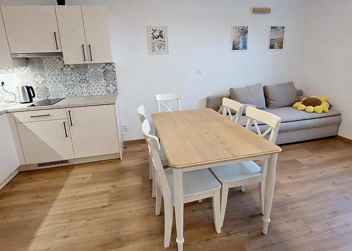 شقة Hlucha Basta S Vnitrnim Bazenem