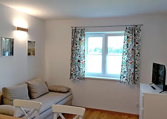 شقة Hlucha Basta S Vnitrnim Bazenem