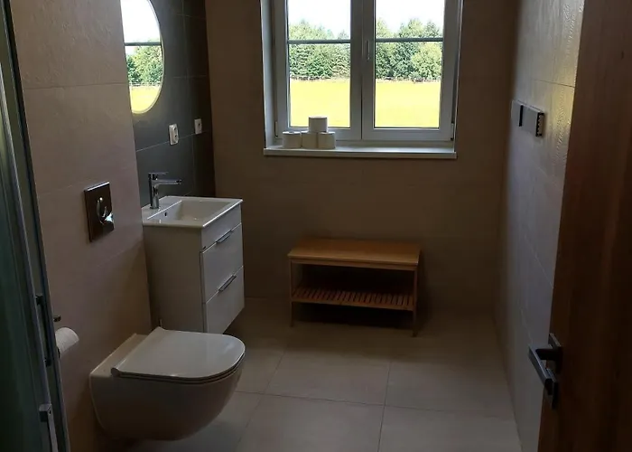 Hlucha Basta S Vnitrnim Bazenem شقة